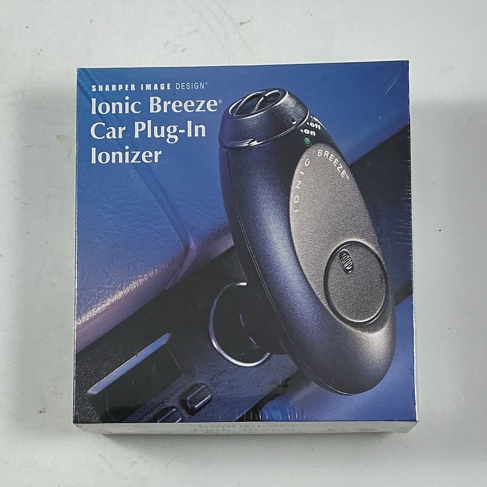 New Sharper Image Iconic Breeze Car Plug - In Ionizer Factory Sealed